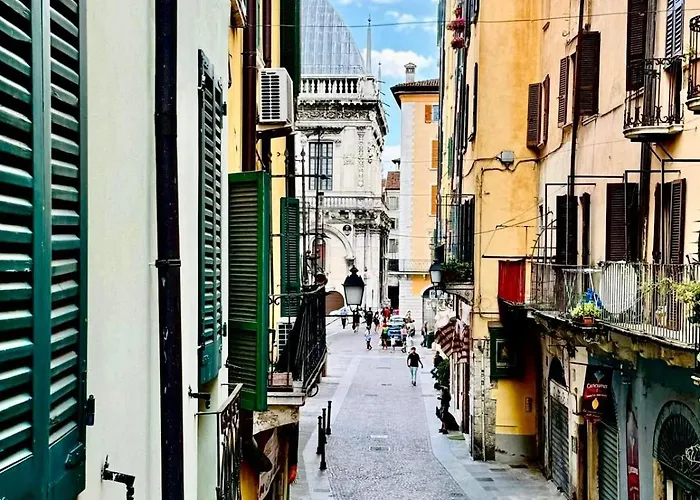 Costhouse Apartamento Brescia