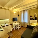 Costhouse *