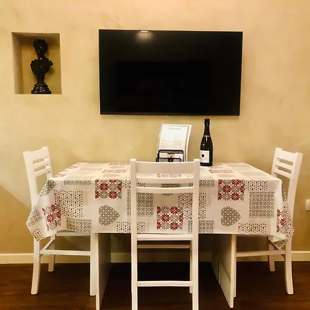 Costhouse Apartment *